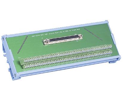Клеммный адаптер ADAM-39100 с 100-контактным соединителем SCSI-II